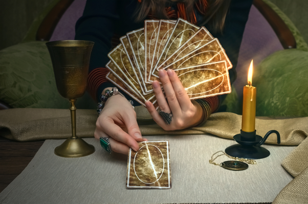 Four ways to interpret Court cards